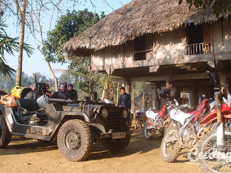 Mai Chau - Pu Luong motorbike Jeep tour