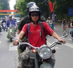 Cuong-and-Jermey-Clarkson Top Gear Vietnam