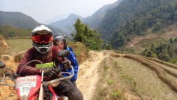 Australian 250cc motorbike champion Jess Gardiner—the first Aussie woman to win the International Six Day Enduro (ISDE) Women’s class—traded in the race tracks for an epic off-road adventure through Vietnam’s rugged Northwest. Alongside her teammates and family, Jess took on the breathtaking trails from Hanoi to Sapa, riding with Cuong’s Motorbike Adventure. The journey through mountain passes, hill tribe villages, and remote tracks offered a once-in-a-lifetime experience, blending adventure riding with cultural discovery.
