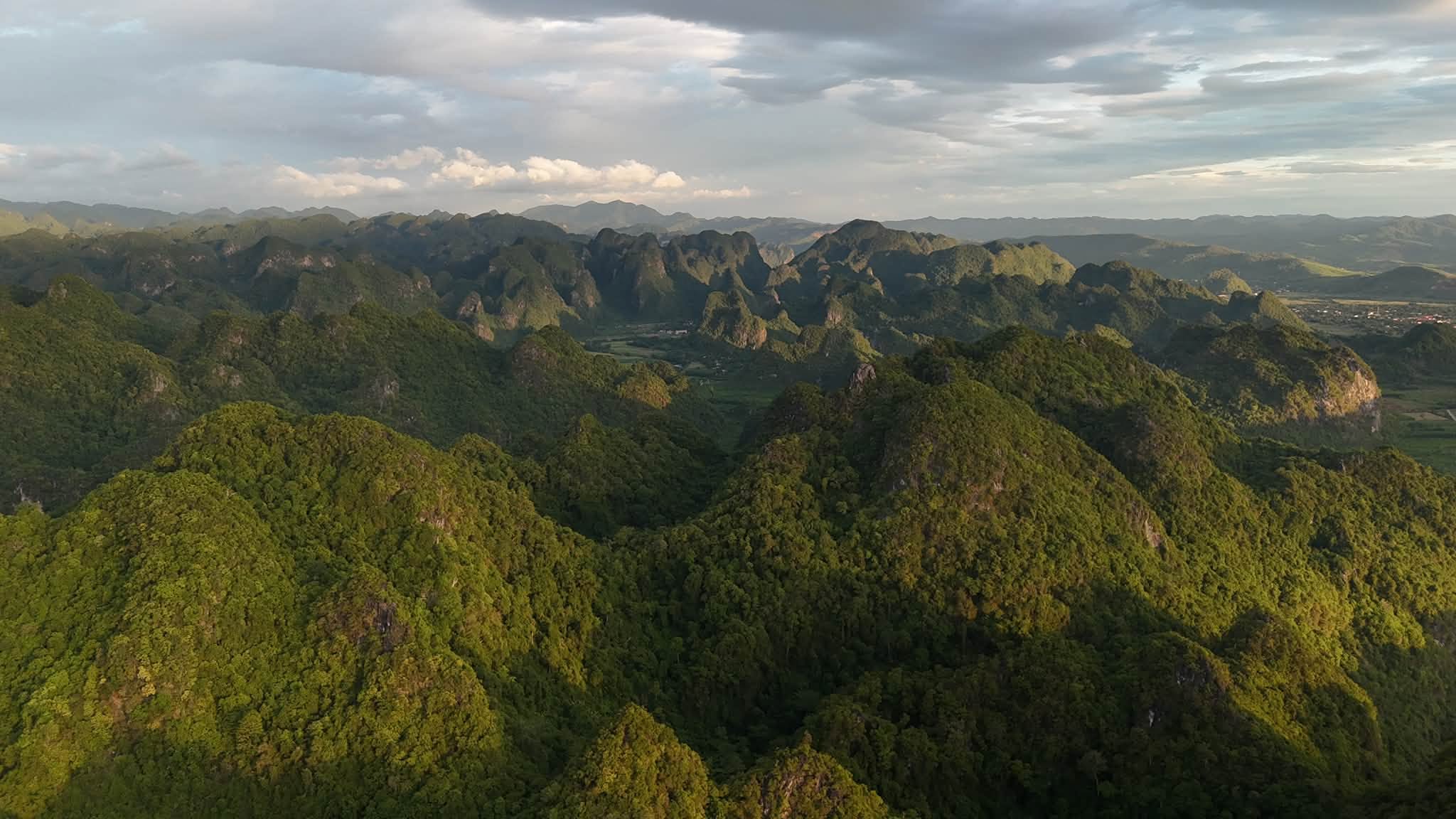 Phong Nha Ho Chi MInh Trail Motorbike Tour
